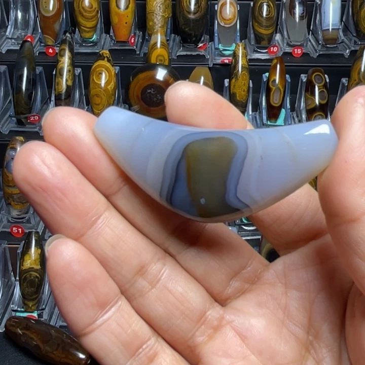 玛瑙/玉髓颈饰未镶嵌