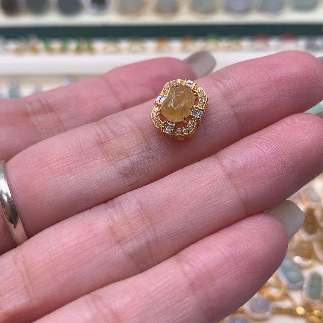 颈饰银S925镶嵌翡翠貔貅