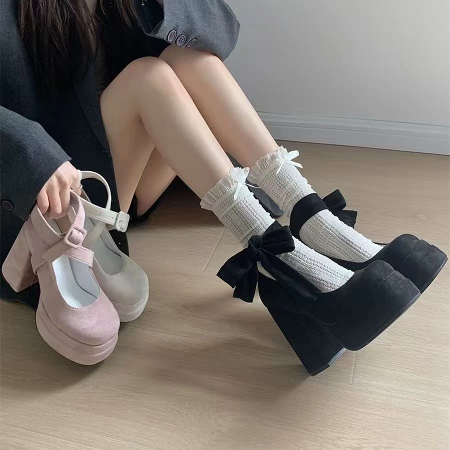 赫本风女小众厚底玛丽珍鞋2025秋季新款百搭小个子交叉绑带防水台