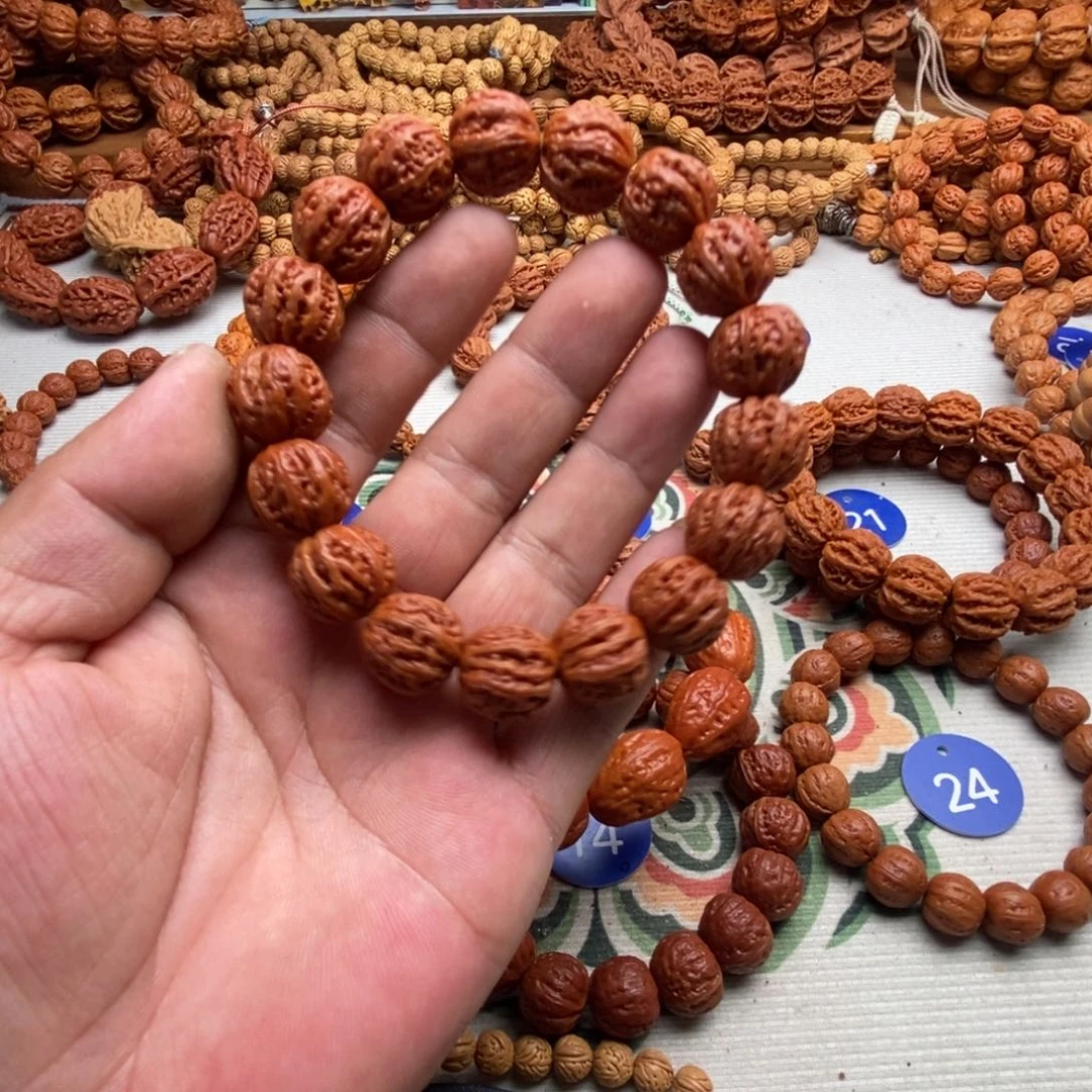 L***、手串桃核福利1.55粗筋八棱