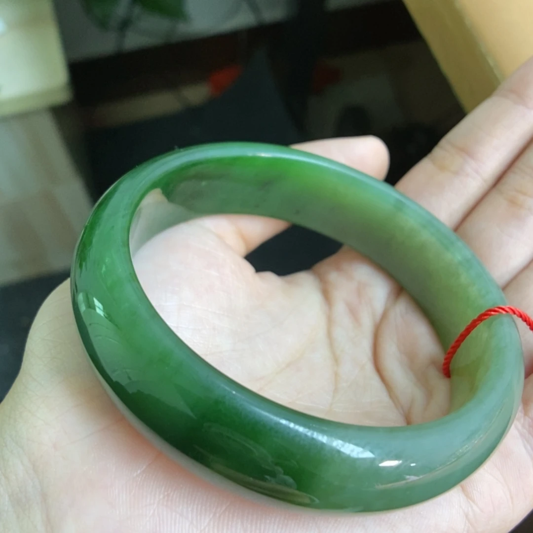 【闪购商品】未镶嵌手镯和田玉（碧玉）