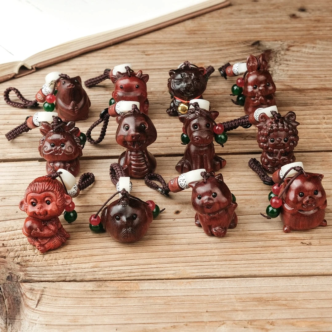 紫檀木卡通版雕刻十二生肖钥匙扣套挂件车挂包包挂 长3.5-4.2厘米
