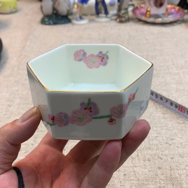 金瓷阁家的美丽瓷器