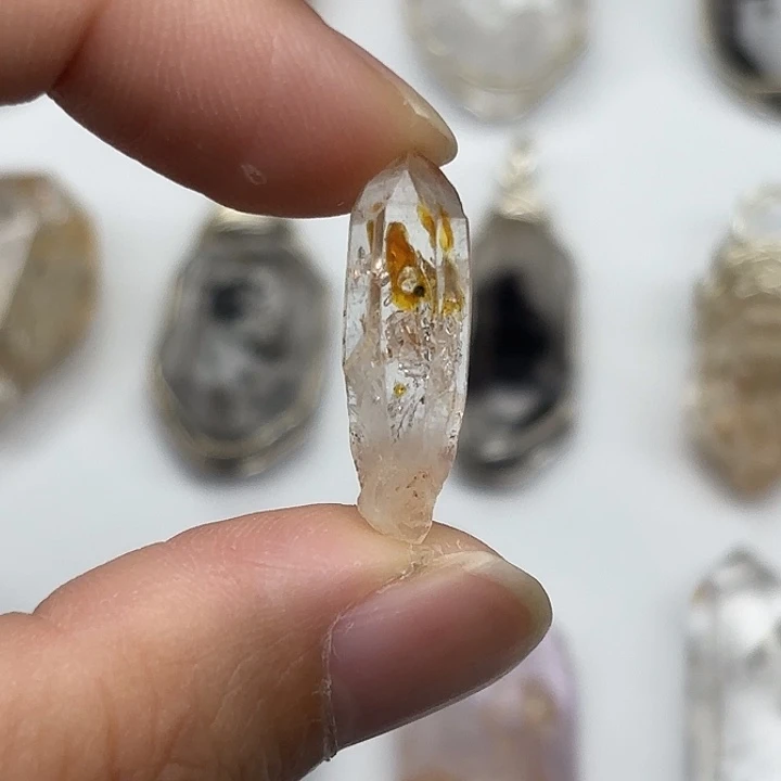 水晶未镶嵌颈饰巴基斯坦油胆闪灵钻24mm+