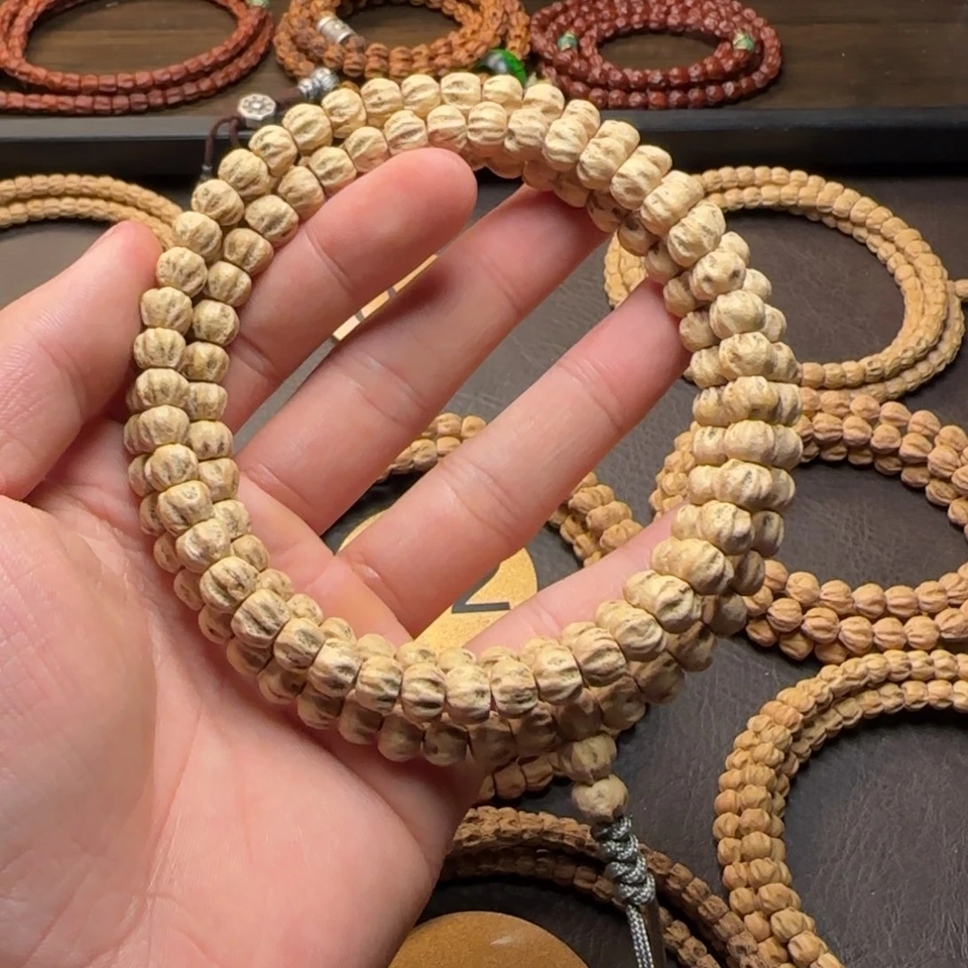 雨***淋柏香籽/百香籽吊坠