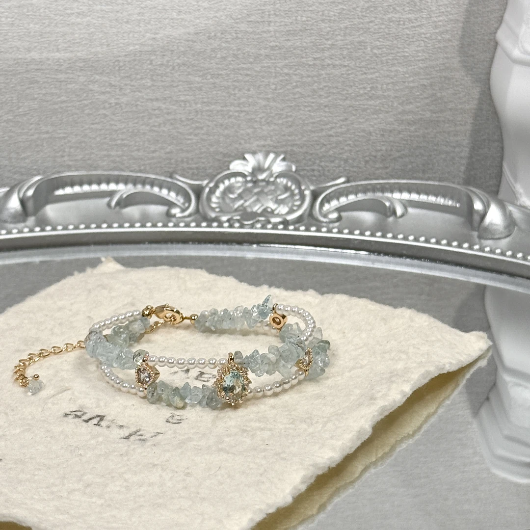 《碎冰蓝》海蓝宝碎石水晶手链