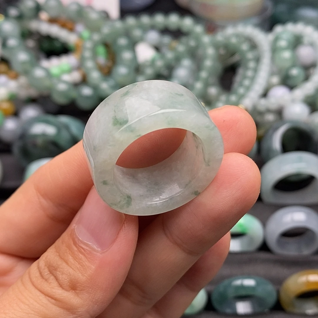 定制翡翠未镶嵌23圈