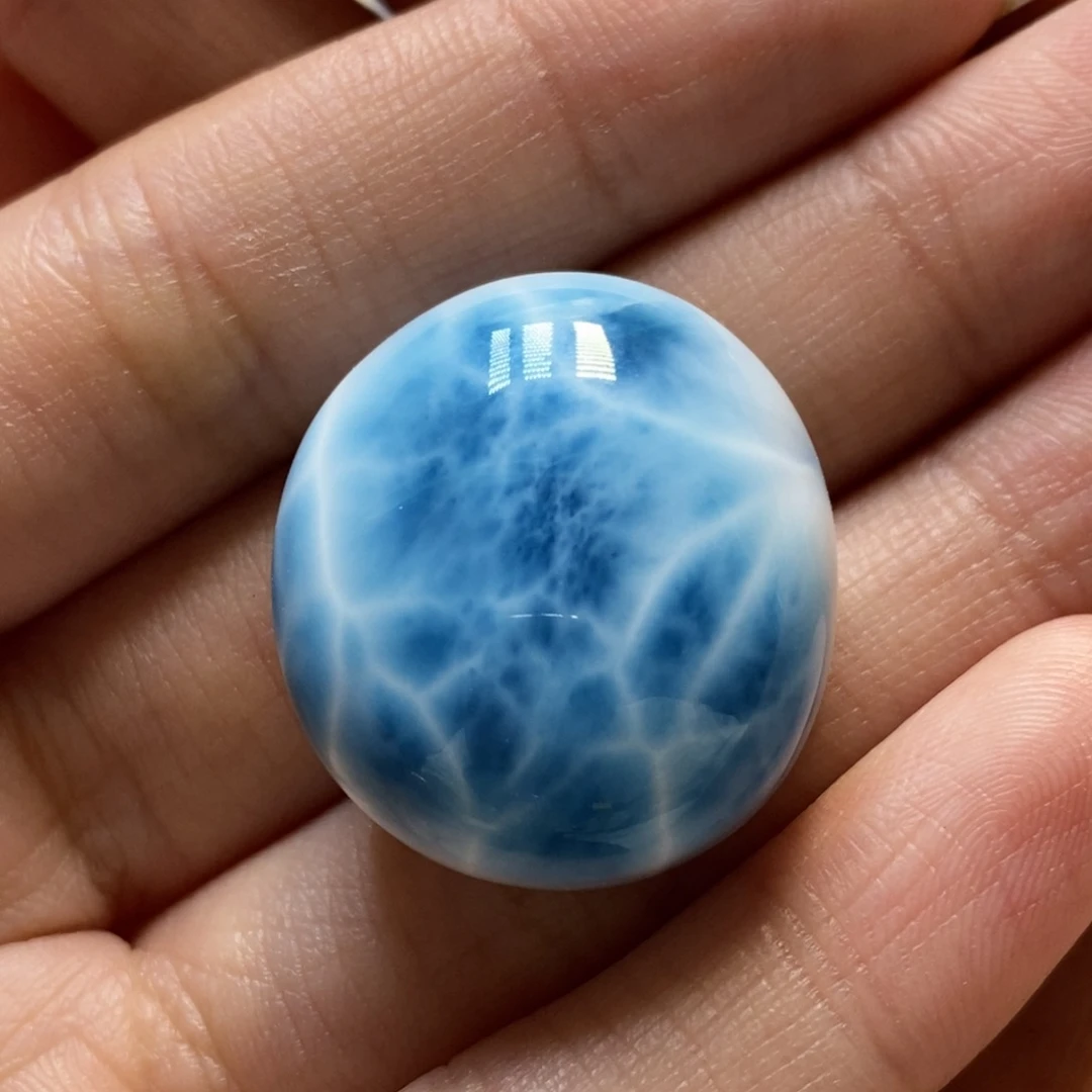 针钠钙石（海纹石）未镶嵌颈饰