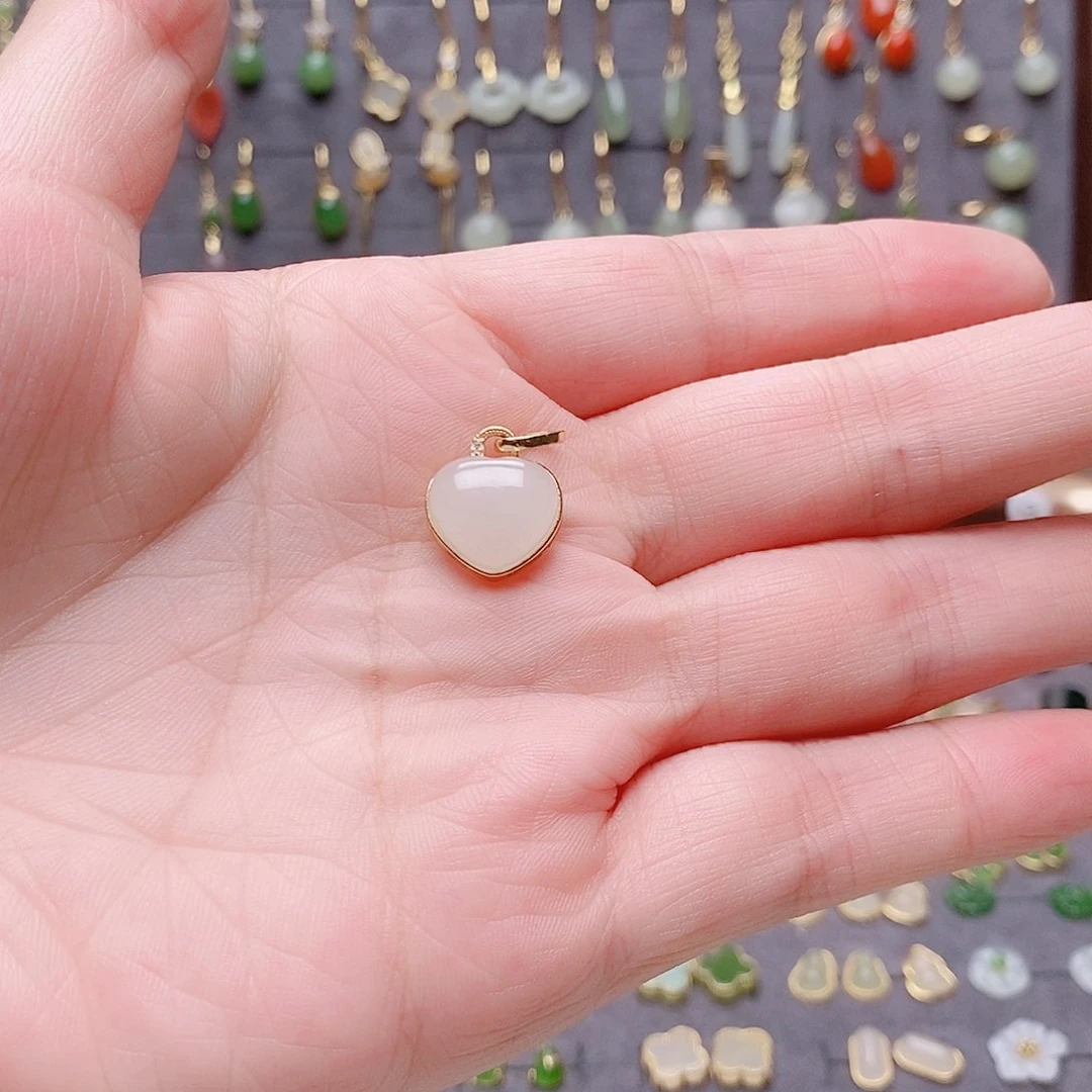 和田玉银S925镶嵌耳饰婷**~