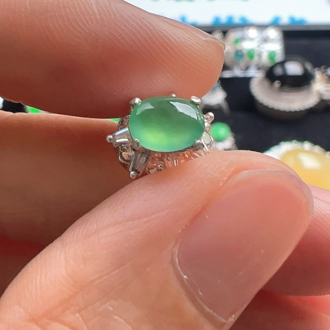 定制翡翠未镶嵌A货