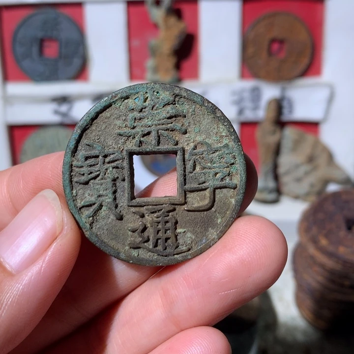 钟***F现代工艺品 现代工艺品