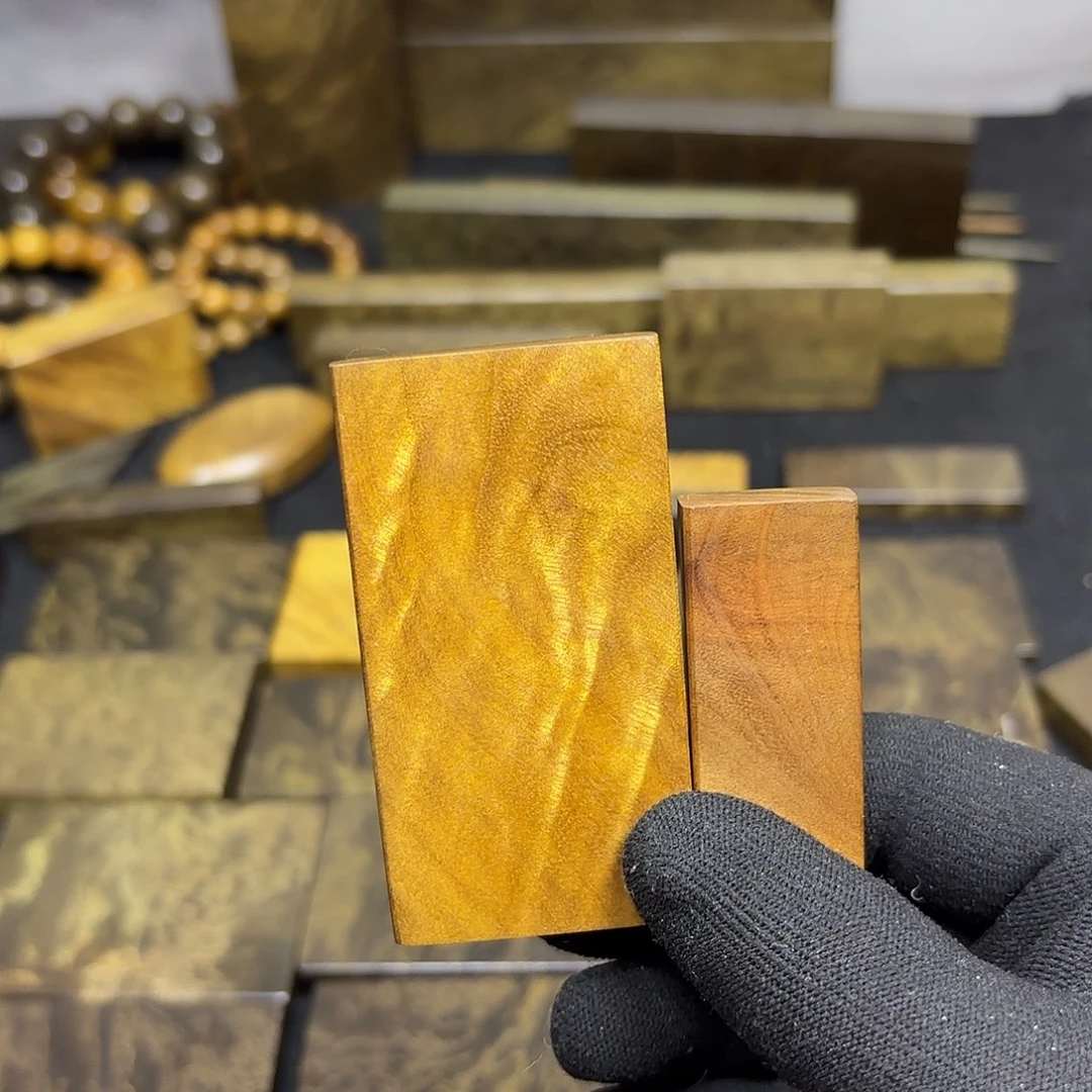 宇***兽金丝楠一物一拍链接