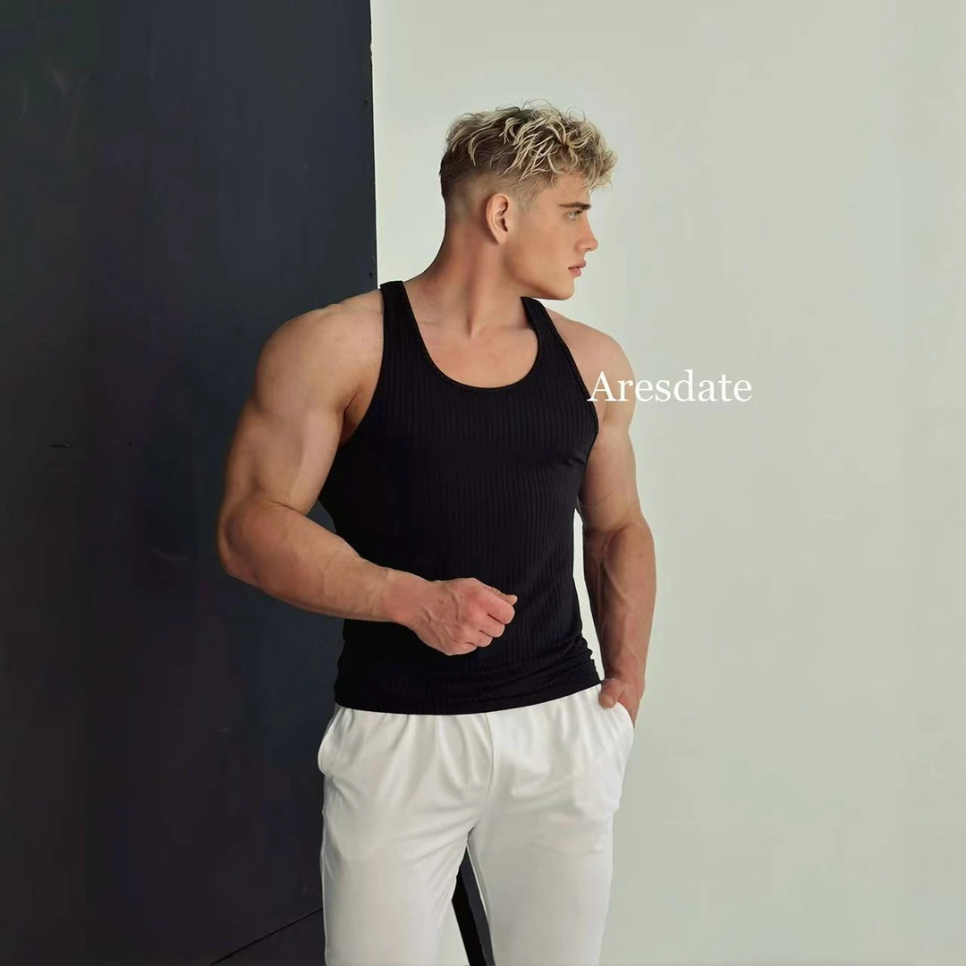 (“尼基塔”视频同款背心)速干面料竖条纹运动健身欧美修身性感