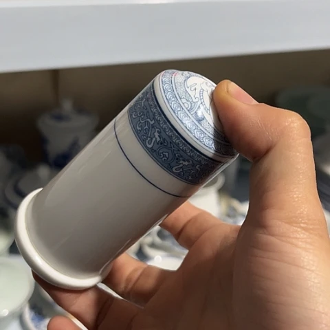 陶瓷牙签筒一个陶瓷