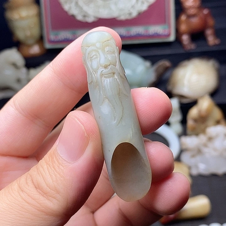 颈饰未镶嵌和田玉