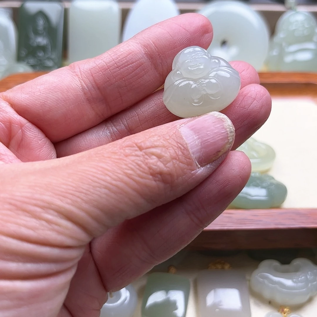 和田玉挂件未镶嵌