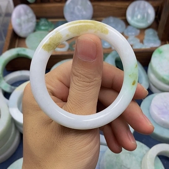 翡翠未镶嵌手镯53