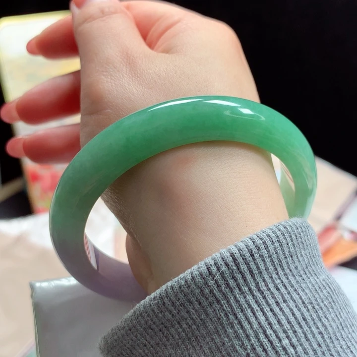 翡翠手镯未镶嵌半山水春彩7⭐️