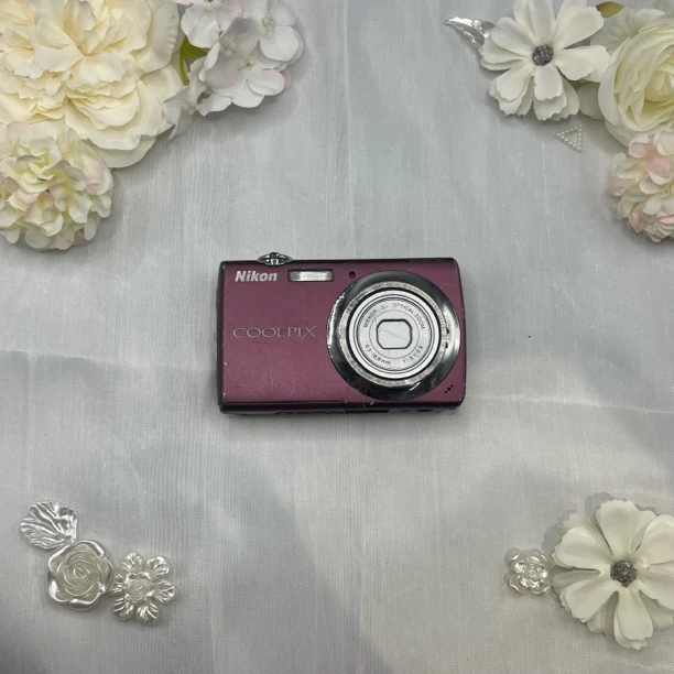 9新 Nikon/尼康 尼康 s220 1000万像素 3倍光学变焦