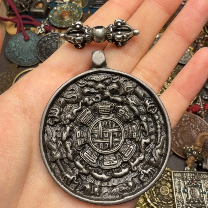 藏传文玩九宫如图