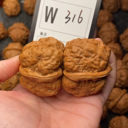 吊坠桃核言*言我是第一百41