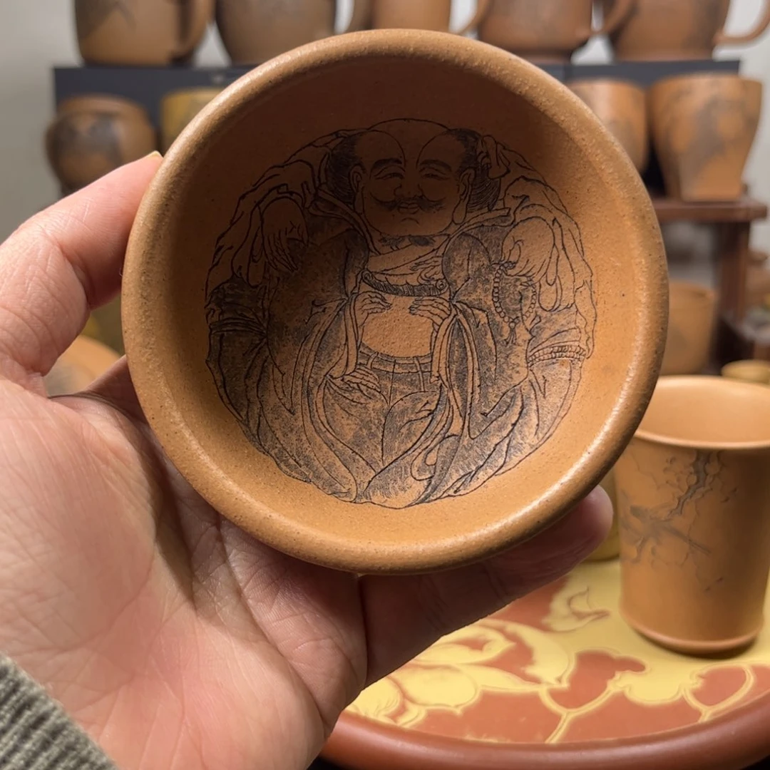 紫砂杯子梦***…一团和气刻绘紫砂主人杯