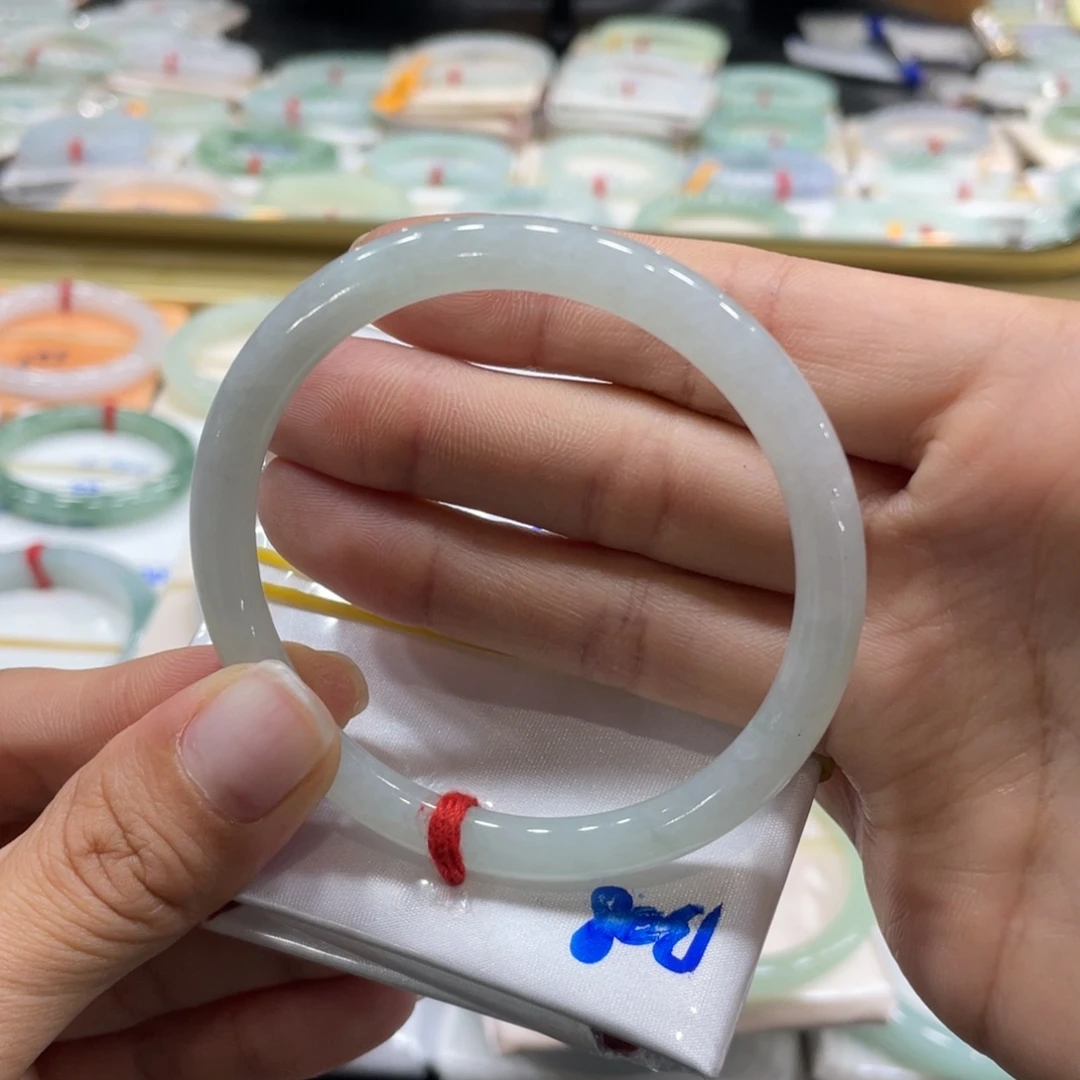 翡翠手镯未镶嵌捌*玖56