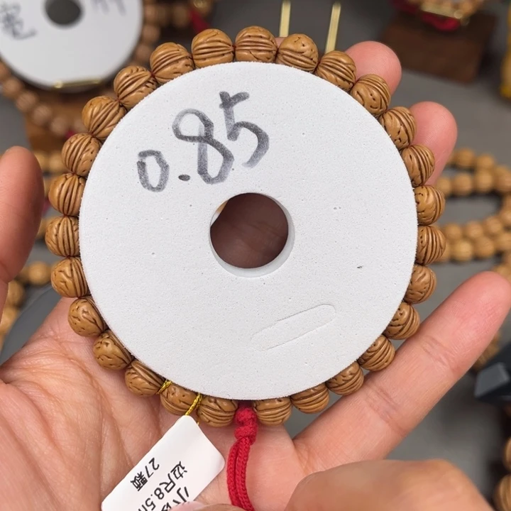 手串桃核小馒头边尺8.5抛光尺寸误差0.5Ｍｍ之间