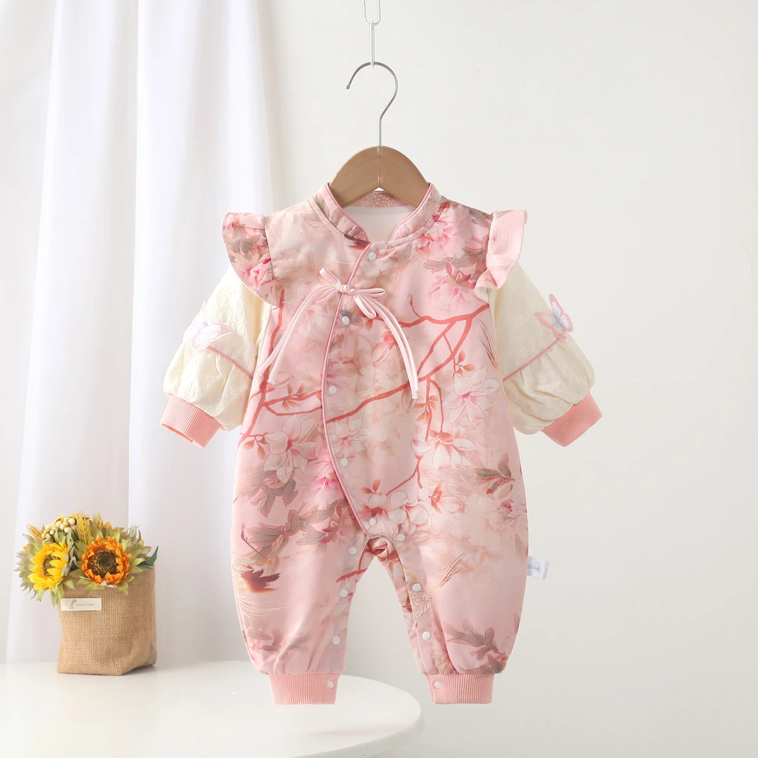 2025春秋季新款婴幼儿双层连体衣哈衣舒适时尚女童外出服爬服潮流