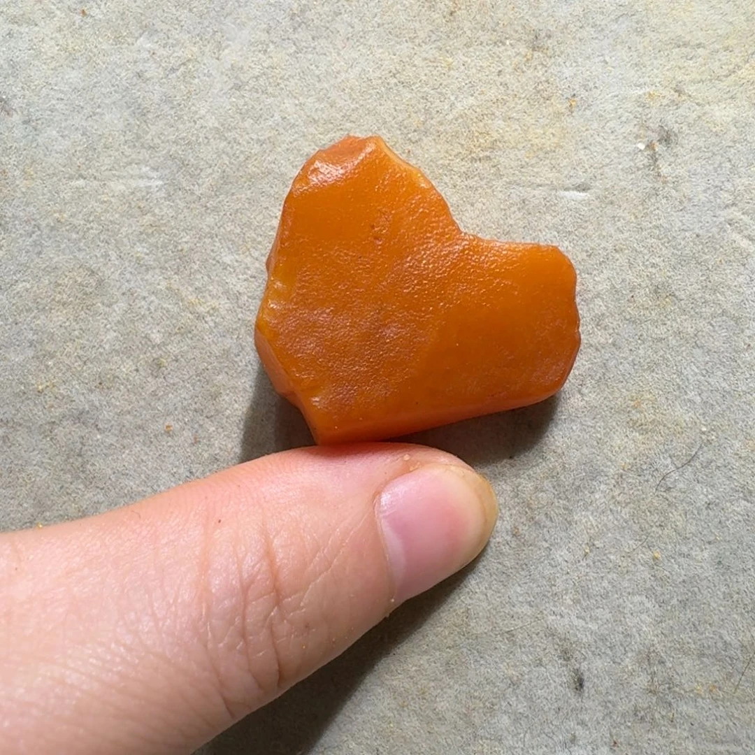 未镶嵌定制琥珀定制