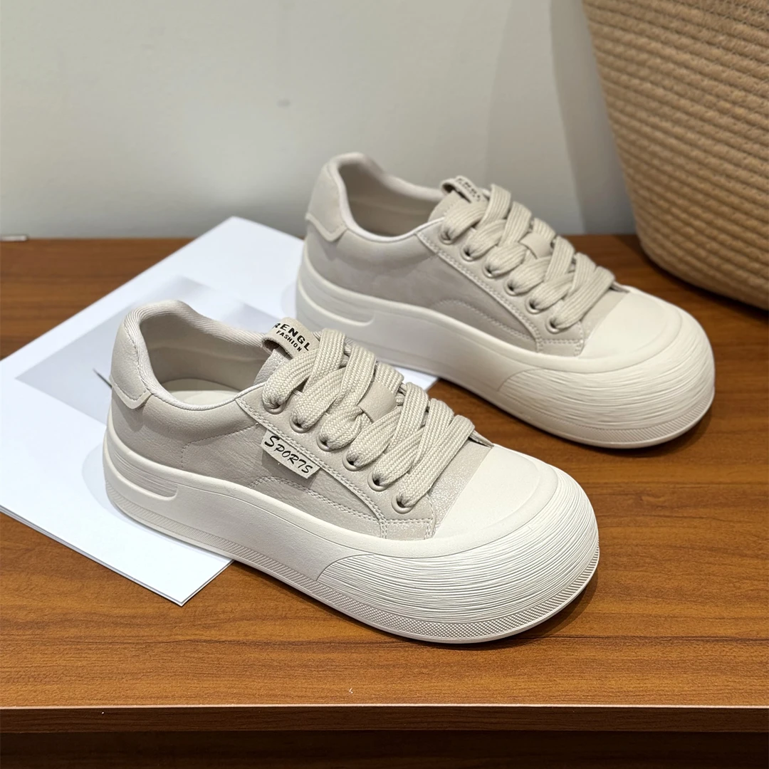 韩版真皮复古松糕系带小白鞋女2025新款秋季厚底简约百搭休闲板鞋