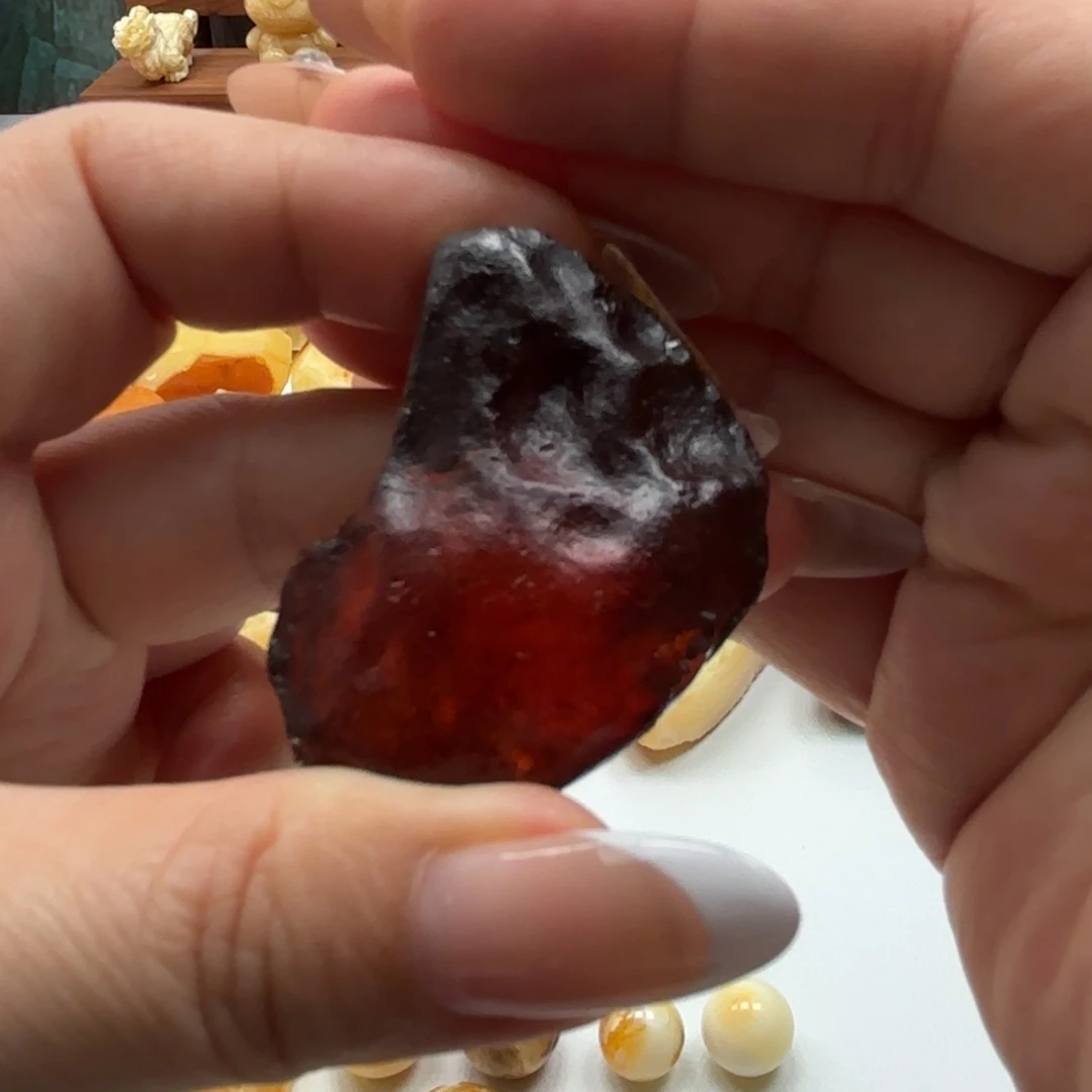 起***字定制琥珀未镶嵌琥珀