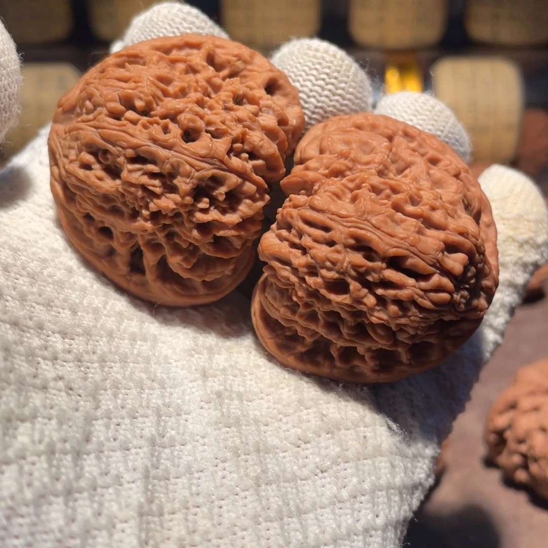 把件文玩核桃47三角拉丝球疆