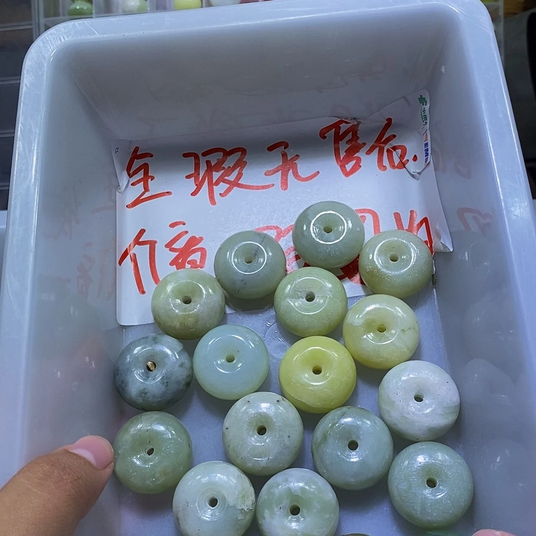合金蛇纹石玉颈饰224