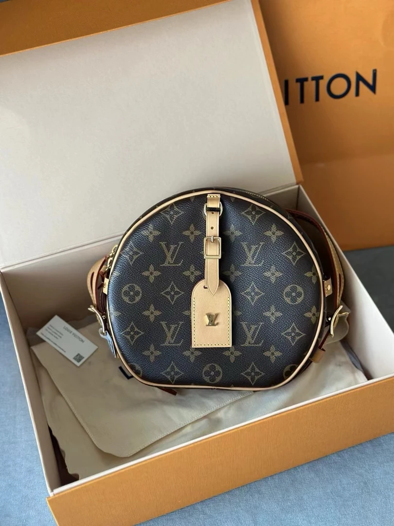 99新 LouisVuitton/路易威登 大软饼圆形圆饼包