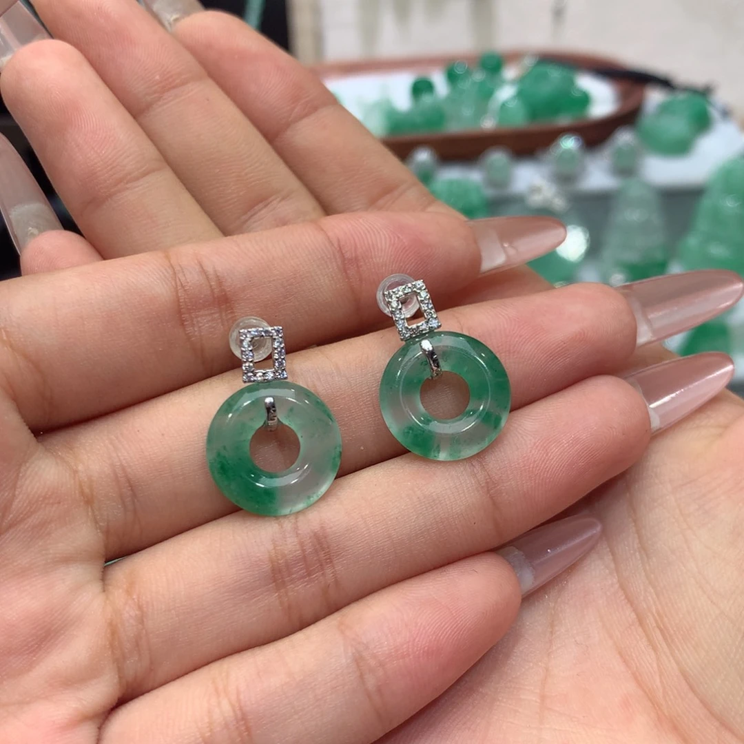 石英质玉（非洲翠）银S925镶嵌颈饰淄****y