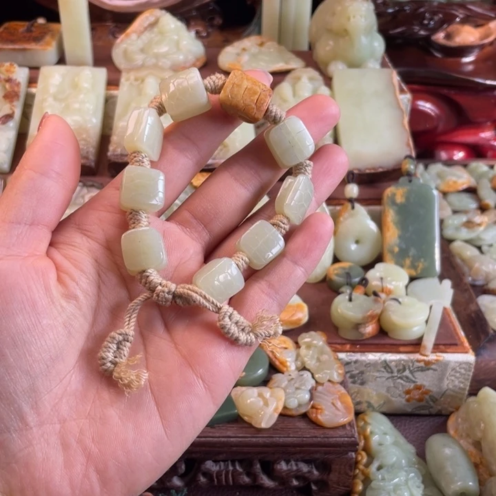 岫岩河磨玉（透闪石质玉）未镶嵌颈饰