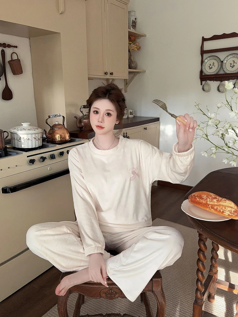 【蝴蝶刺绣】水光双面海岛绒 女士  中厚款 秋冬季家居服 睡衣