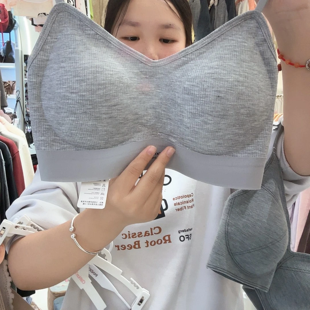 三醋酯纤维灰色美背