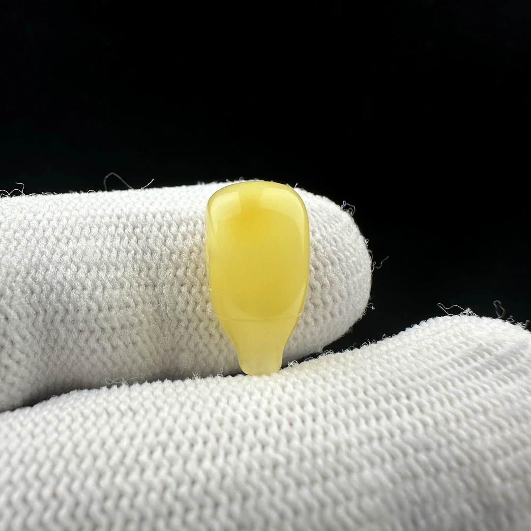 B3603天然蜜蜡瑕疵特价 三通8mm 支持复检 假一罚四