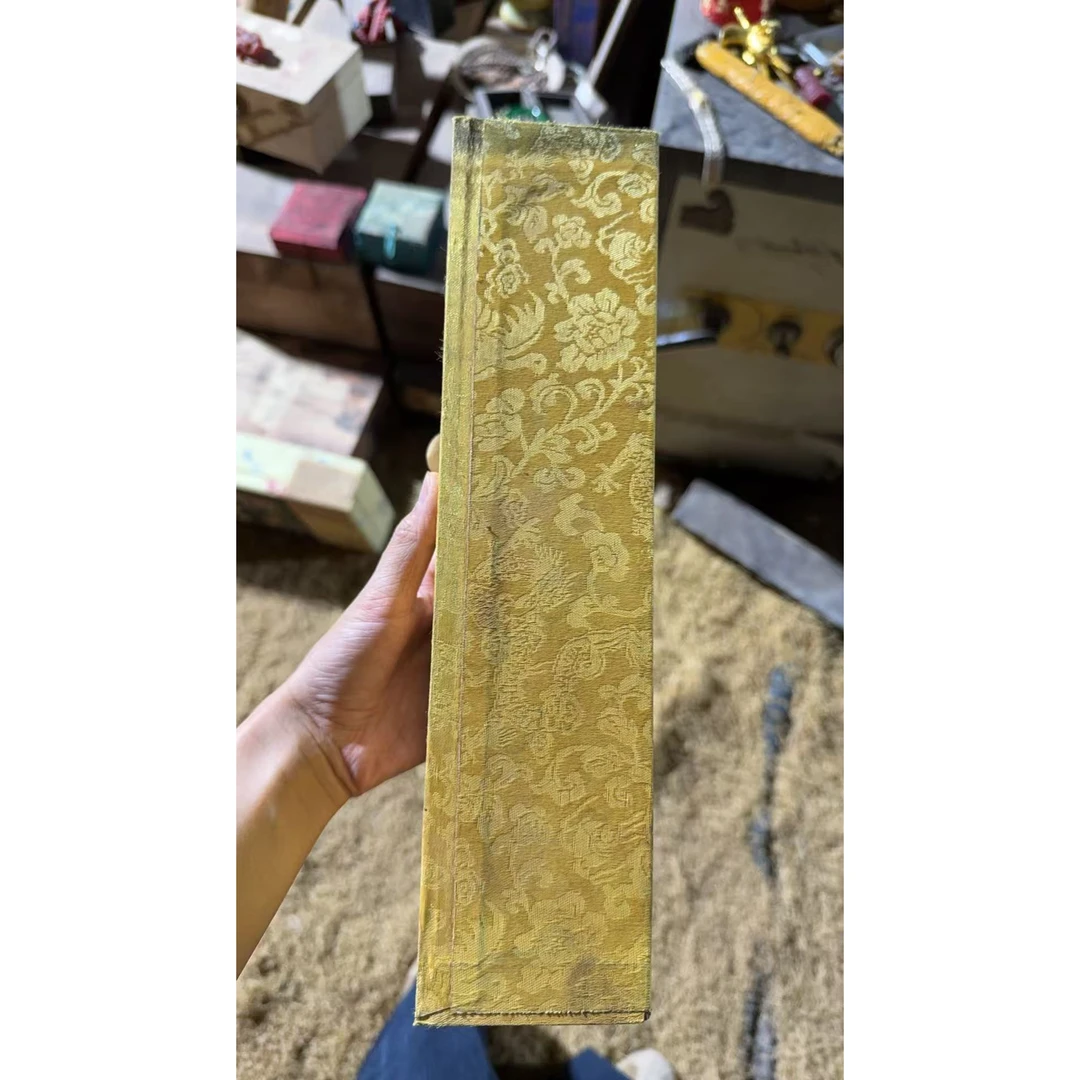 1个唐金色小和子摆件链接