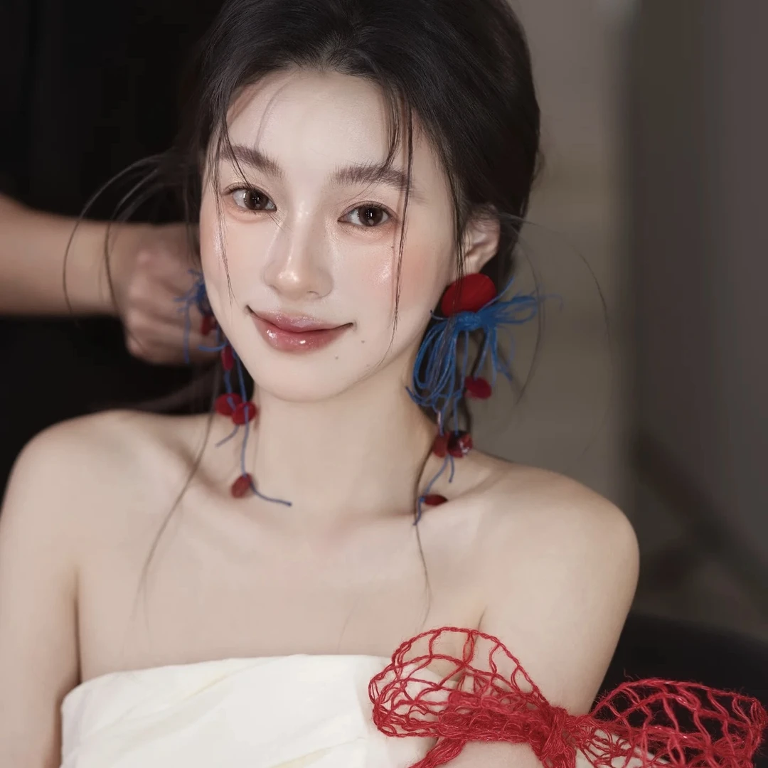 非金属布艺耳饰 2940新款小众手作红蓝撞色新中式白纱百搭款耳饰