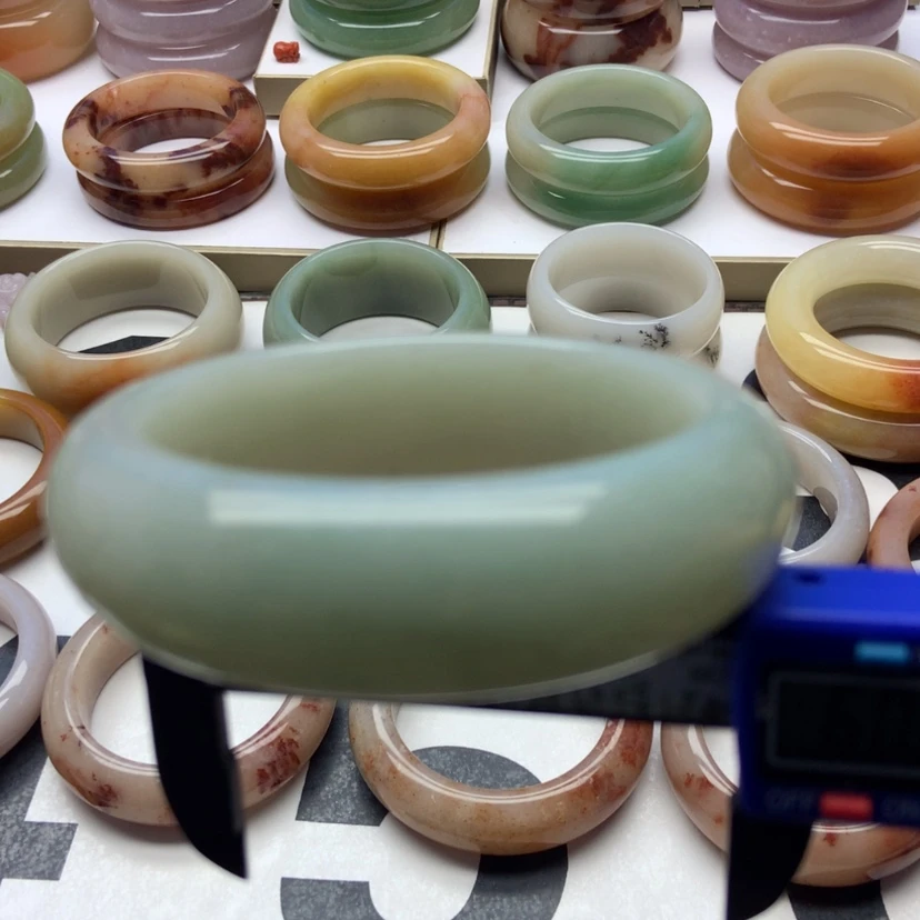 【闪购商品】未镶嵌手链石英岩玉