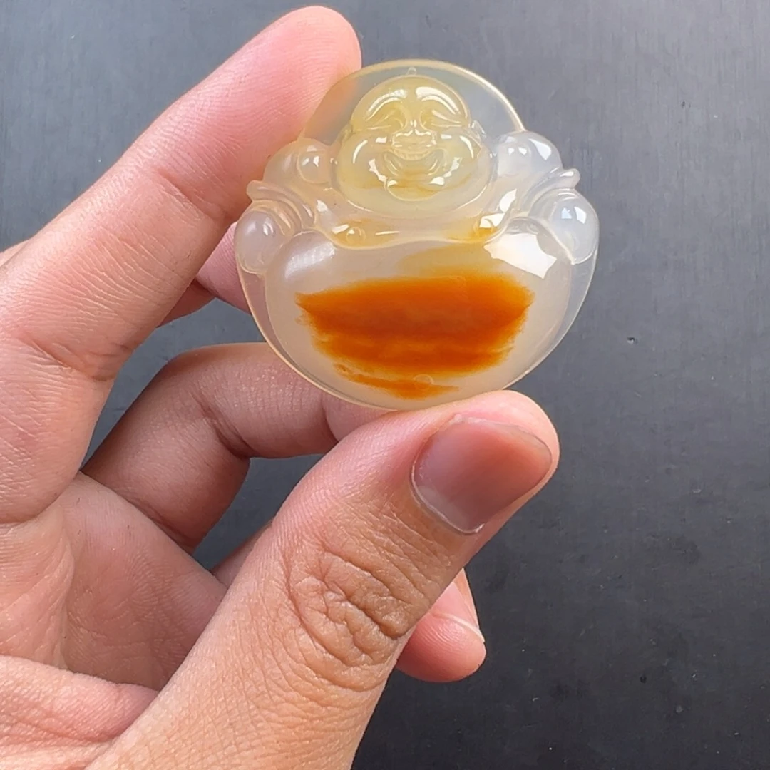 石英质玉（黄龙玉）未镶嵌颈饰