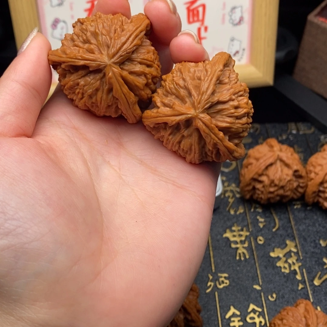 g***月文玩核桃吊坠白狮11111111111