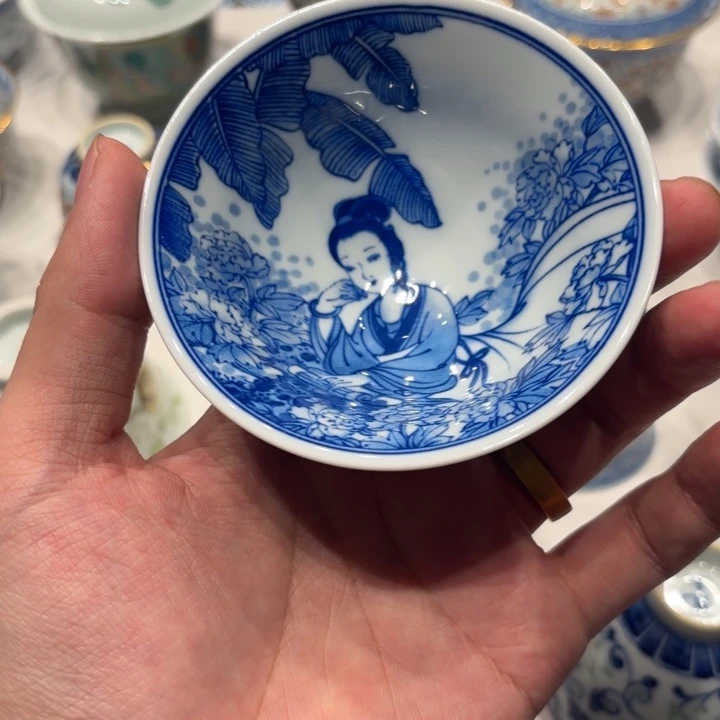 景德镇陶瓷杯子的