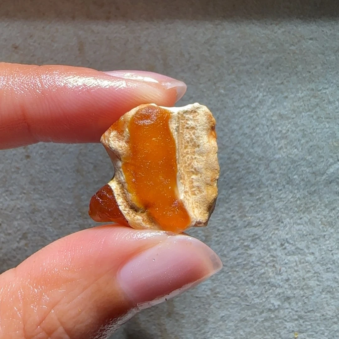 裸石琥珀未镶嵌P****e专拍