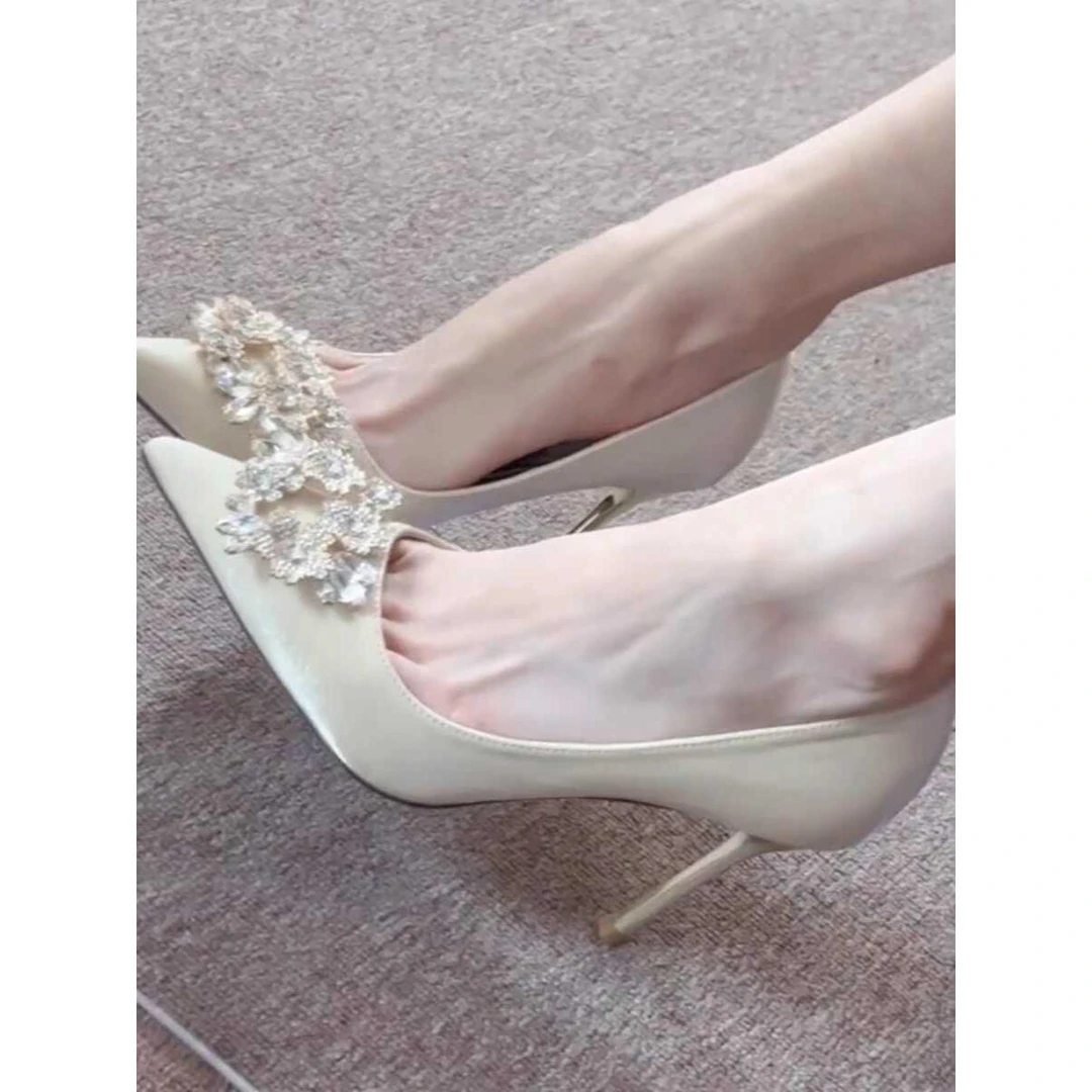 2025新款水钻尖头高跟鞋女细跟法式气质名媛方扣单鞋女婚鞋新娘鞋