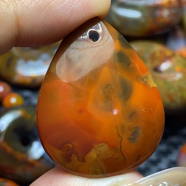 玛瑙/玉髓颈饰未镶嵌