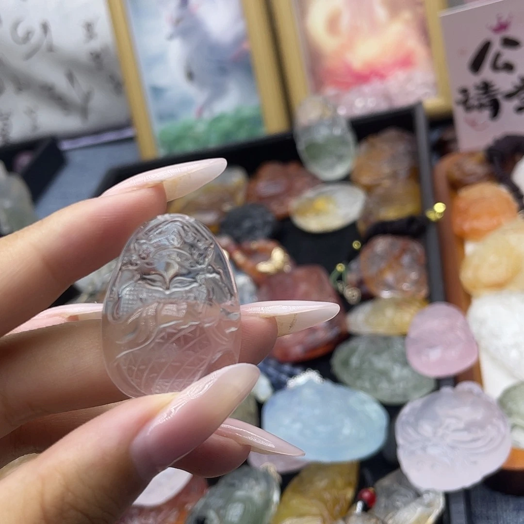颈饰未镶嵌水晶天然